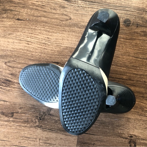 Hillard & Hanson Women’s Pump - Picture 4 of 6